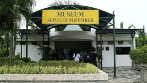 wisata menarik di surabaya museum 10 november